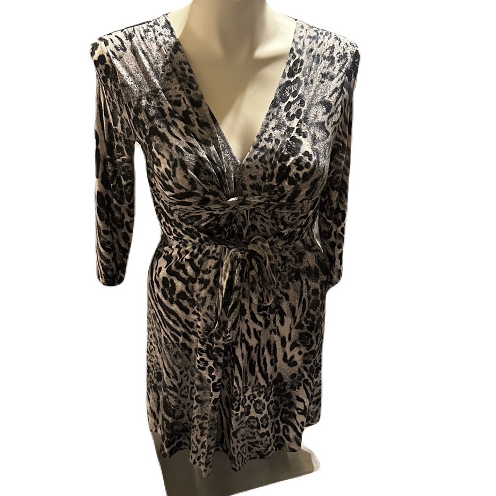 New York & Company V-Neck Animal Pattern Dress Size S